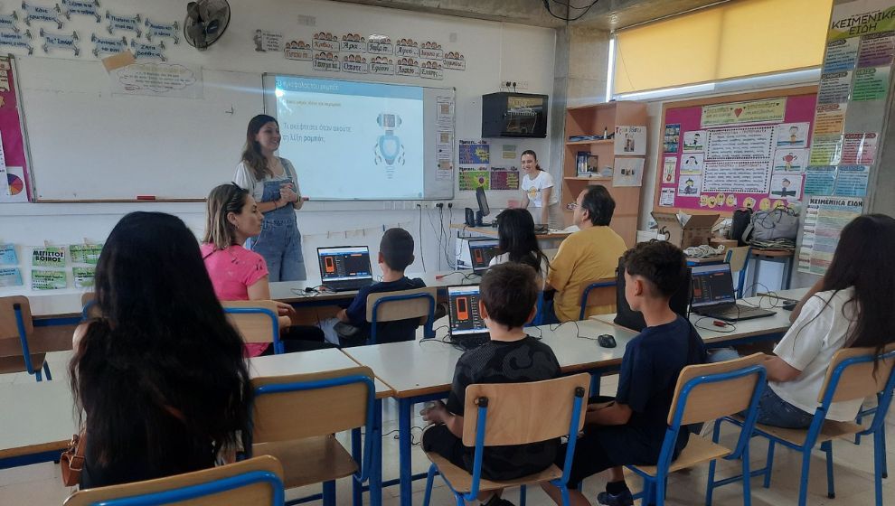 RoboAquaria Workshop Inspires Students and Parents at Ypsonas School Event